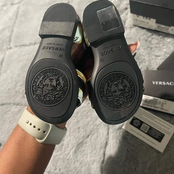Versace Sandals toddler - Picture 5 of 8